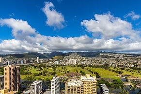 High Floor Mountain View with 2 Double Beds and Parking