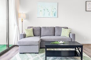 High Floor Mountain View with 2 Double Beds and Parking