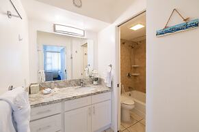 High Floor Mountain View with 2 Double Beds and Parking