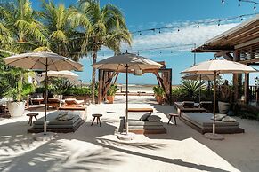 Hotel Villas Caracol