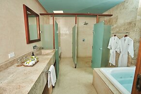 Hotel Villas Caracol