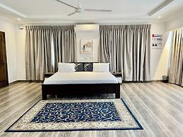 Workview Suites by Pot of Gold