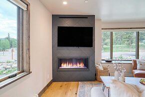 Snowflake by Avantstay Ski In/out + Patio