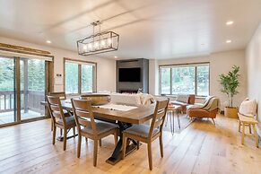 Snowflake by Avantstay Ski In/out + Patio