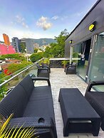 $ PROMO $ Big Rooftop Apt 10 BDRM w/Pool @Poblado