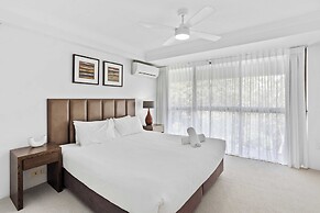 Tranquil 2 Bedroom on Burleigh Headland