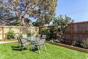 2 Bedroom - Walk to Beach - Pet Friendly