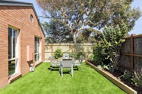 2 Bedroom - Walk to Beach - Pet Friendly