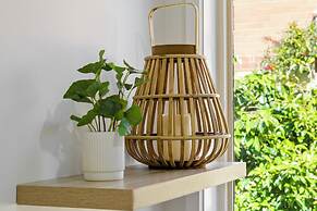 2 Bedroom - Walk to Beach - Pet Friendly