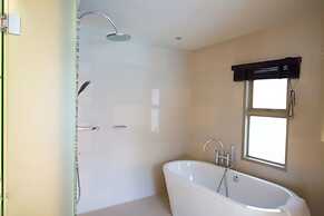 Villa Nilaya  - Beachfront Villa Hua Hin