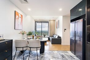 Estella Luxury Vacation Hotel Apartment