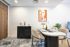 Estella Luxury Vacation Hotel Apartment