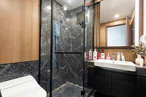 Estella Luxury Vacation Hotel Apartment