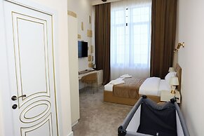 Ketrin Hotel & Restaurant