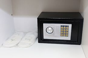 Ketrin Hotel & Restaurant