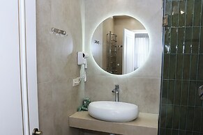 Ketrin Hotel & Restaurant