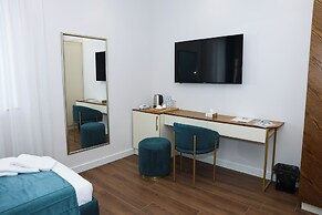 Ketrin Hotel & Restaurant