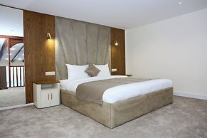 Ketrin Hotel & Restaurant