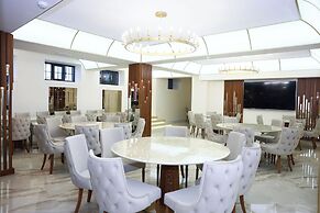 Ketrin Hotel & Restaurant