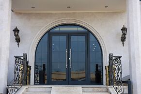 Ketrin Hotel & Restaurant