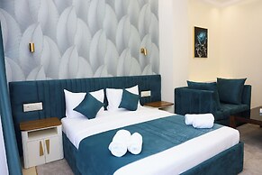 Ketrin Hotel & Restaurant