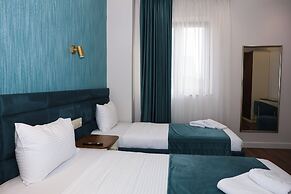 Ketrin Hotel & Restaurant