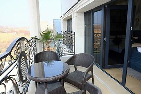 Ketrin Hotel & Restaurant