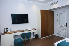 Ketrin Hotel & Restaurant