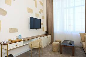 Ketrin Hotel & Restaurant