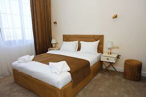 Ketrin Hotel & Restaurant