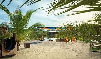 Komsan Kampot Resort