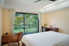 Komsan Kampot Resort