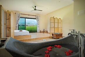 Komsan Kampot Resort