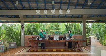 Komsan Kampot Resort