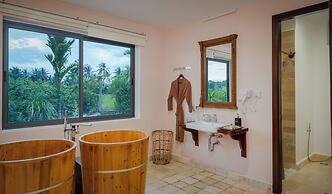 Komsan Kampot Resort