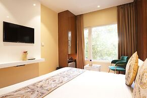 Stamps Golden Lagoon By Eight Continents