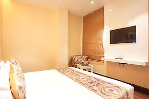 Stamps Golden Lagoon By Eight Continents