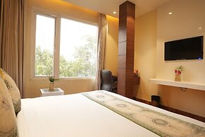 Stamps Golden Lagoon By Eight Continents