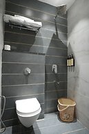 Stamps Golden Lagoon By Eight Continents