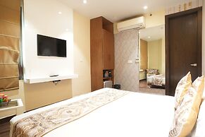 Stamps Golden Lagoon By Eight Continents