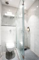 Stamps Golden Lagoon By Eight Continents