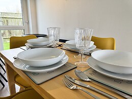 Charming Chalet-style Bungalow in Kessingland