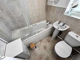 Charming Chalet-style Bungalow in Kessingland