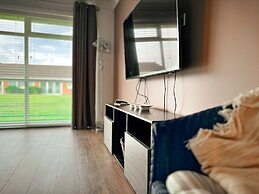 Charming Chalet-style Bungalow in Kessingland