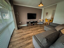 Charming Chalet-style Bungalow in Kessingland