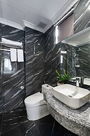 Avani Central Hanoi Hotel