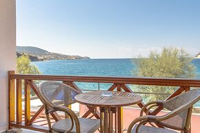 Rota Hotel & Restaurant