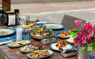 Rota Hotel & Restaurant