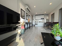 The Base Central Pattaya by Mickey