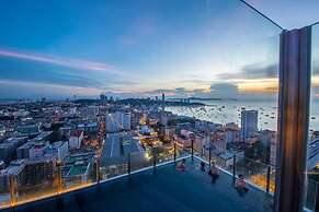 The Base Central Pattaya by Mickey